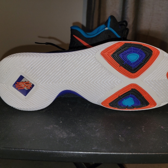 Nike Kyrie 3 Men's sz 13 - Picture 2 of 5